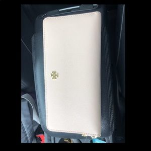 Tory Burch wallet